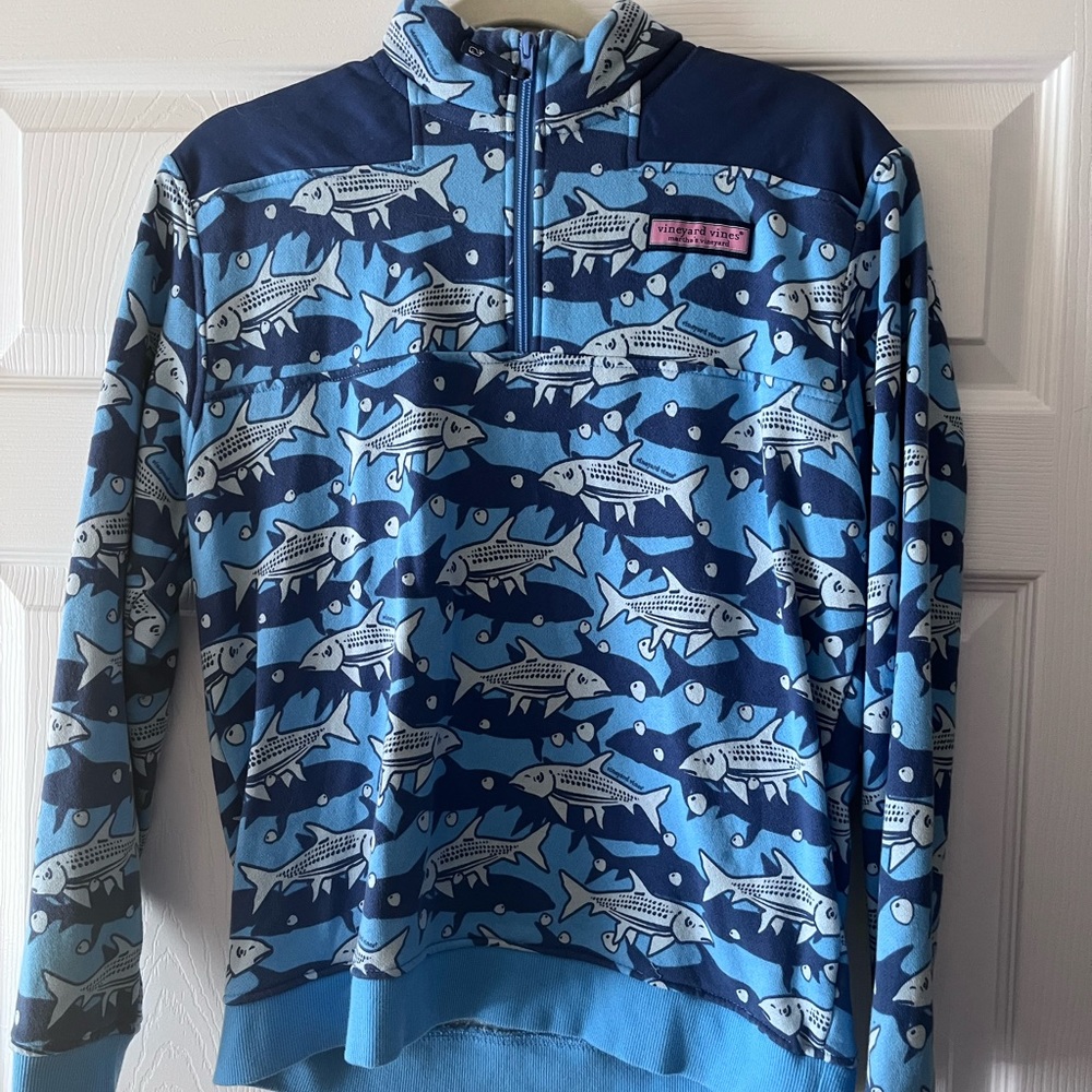 Vineyard vine pull over xs or youth XL